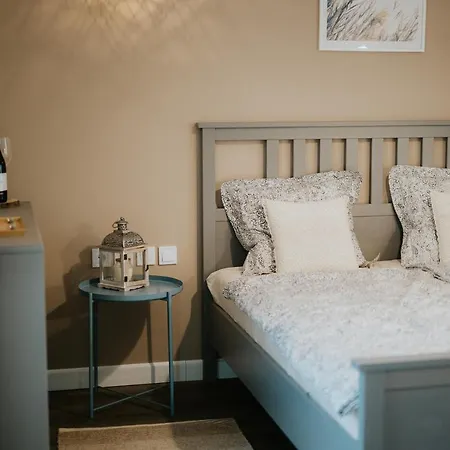 Bed and Breakfast Gyopar - Gyoparosfuerdo