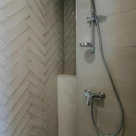 Gyopar - Gyoparosfuerdo Bed and Breakfast