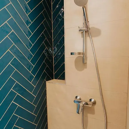 Bed and Breakfast Gyopar - Gyoparosfuerdo Orosháza