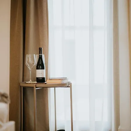 Gyopar - Gyoparosfuerdo Bed & Breakfast Orosháza