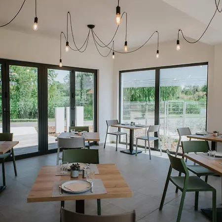 Bed and Breakfast Gyopar - Gyoparosfuerdo