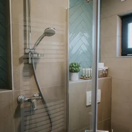 Bed and Breakfast Gyopar - Gyoparosfuerdo Orosháza