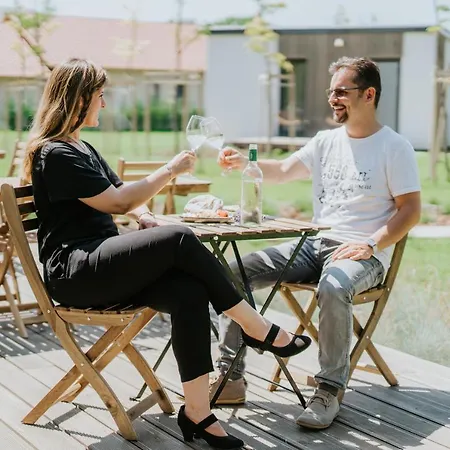 Bed and Breakfast Gyopar - Gyoparosfuerdo 4*