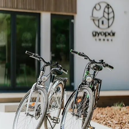 Bed and Breakfast Gyopar - Gyoparosfuerdo Orosháza