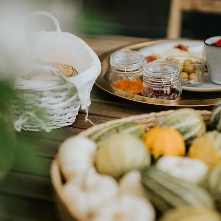 Gyopar - Gyoparosfuerdo 4*