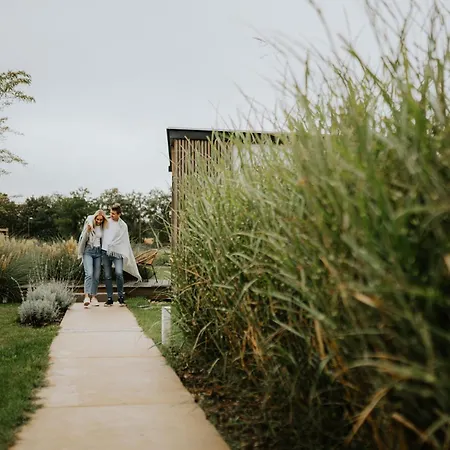 Gyopar - Gyoparosfuerdo 4*